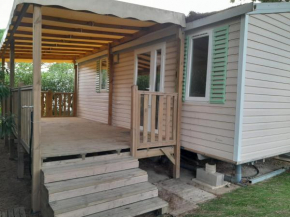 Bungalow charmant à Canet-en-Roussillon avec piscine partagée